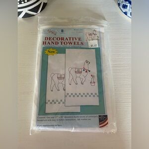 Jack Dempsey Needle Art 320792 Llamas Kitchen Towel White Decorative Hand Towel